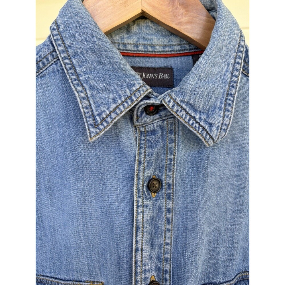 Vintage 90s St. John’s Bay Blue Denim Button Down Shirt Mens Small Western